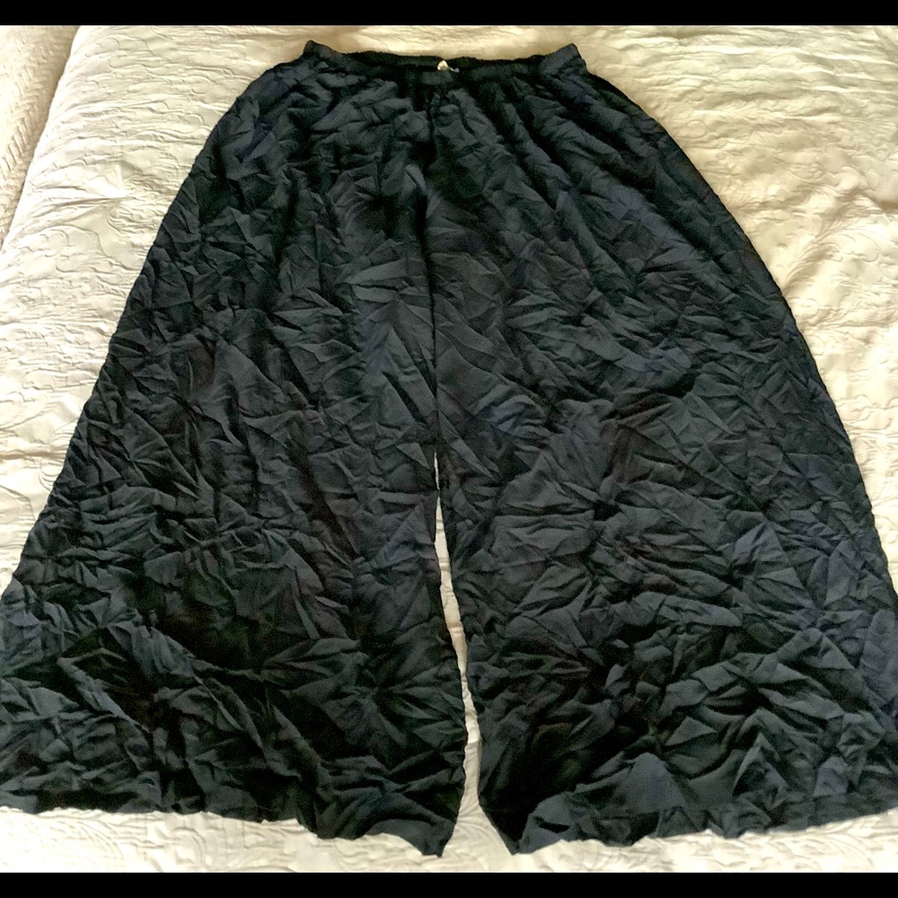 Comfy USA Black Wide Leg Crinkle Pants Large